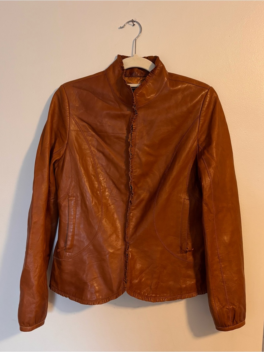 Etcetera Feminine 100% Leather Ruffle Trim Jacket • Size 6